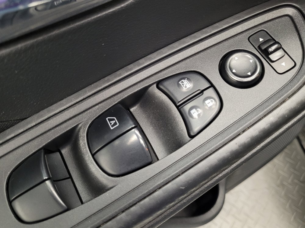 Used 2021 Nissan Versa SV FWD image 27