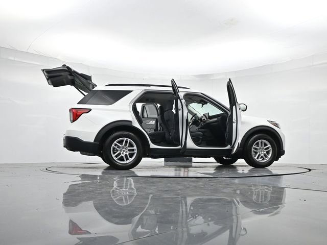 Certified 2025 Ford Explorer Active image 53
