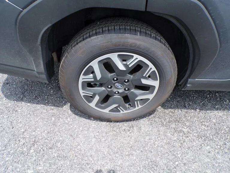 Certified 2025 Subaru Forester Premium image 24