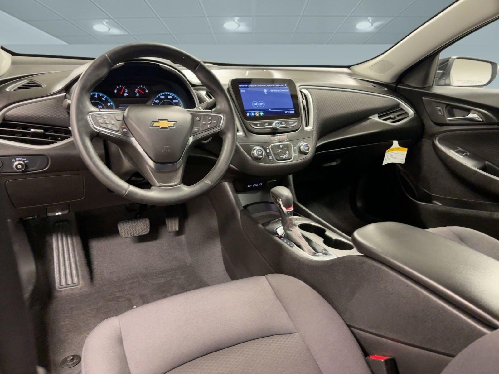 Used 2024 Chevrolet Malibu RS image 27