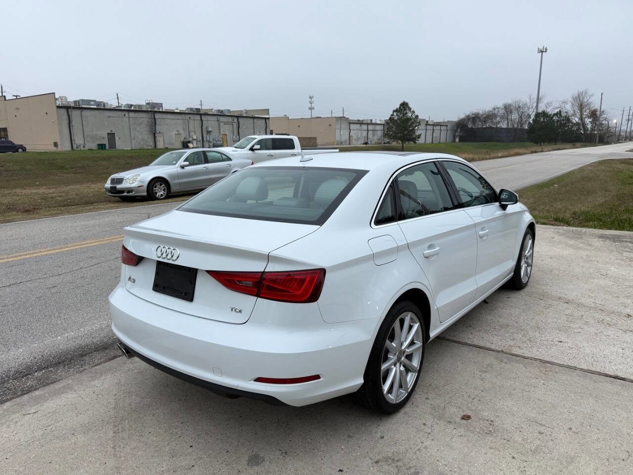 Used 2015 Audi A3 TDI Premium Plus image 6