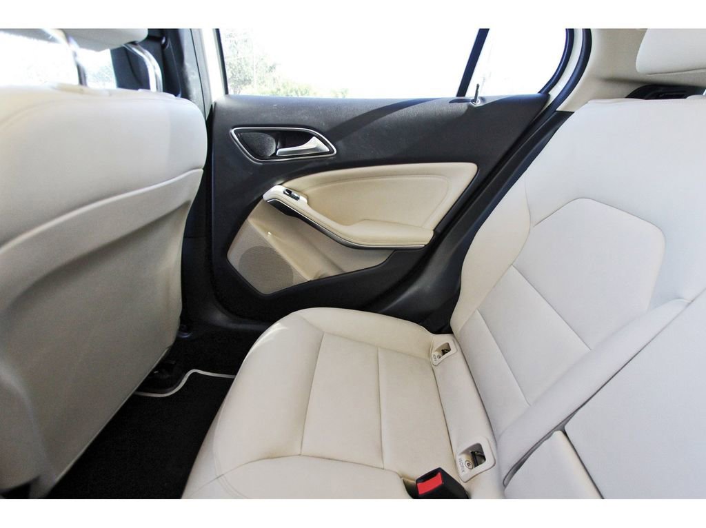 Used 2019 Mercedes-Benz GLA 250 GLA 250 image 13