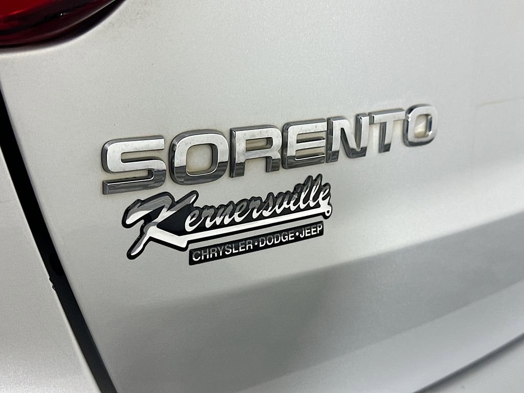 Used 2014 Kia Sorento SX w/ 3rd Row Package FWD image 28