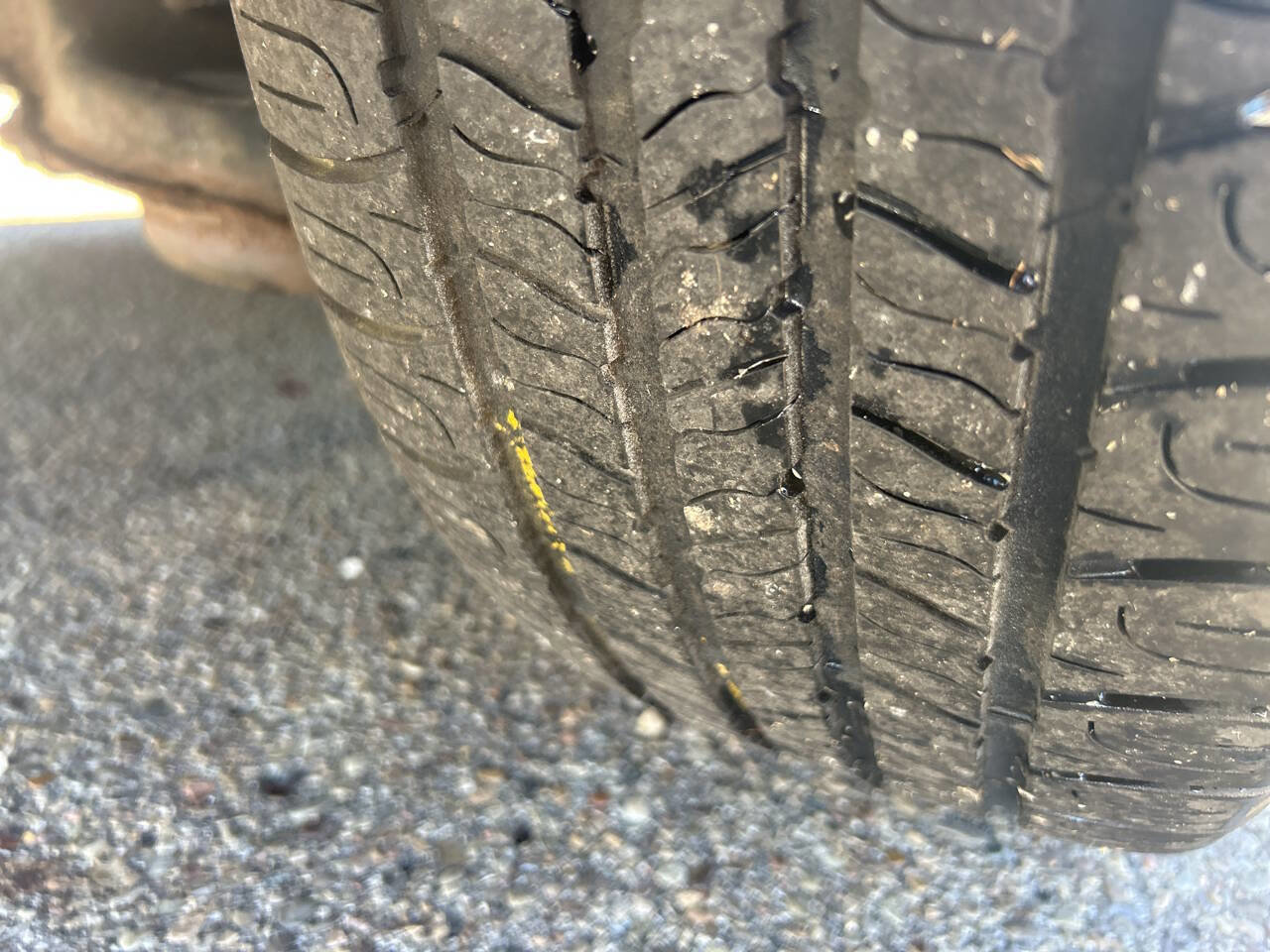 Used 2013 Ford Focus SE w/ SE Winter Pkg image 12