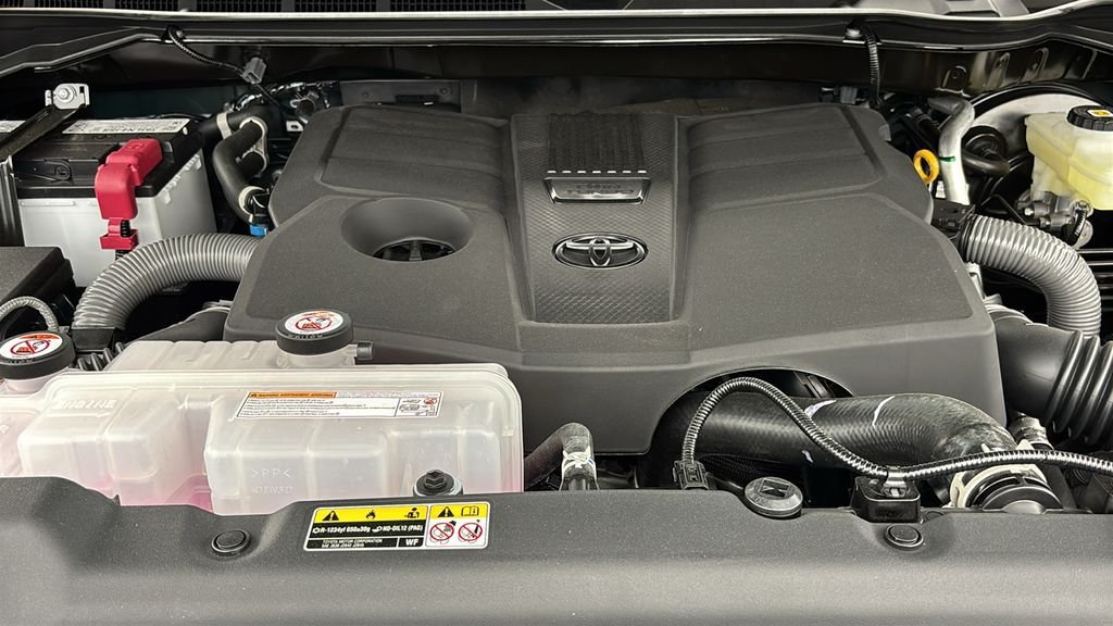 New 2026 Toyota Tundra Limited AWD/4WD image 38