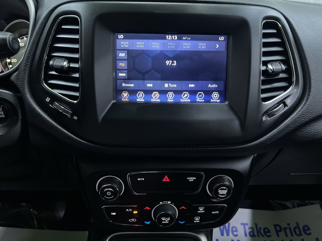 Used 2018 Jeep Compass Latitude w/ Popular Equipment Group AWD/4WD image 21