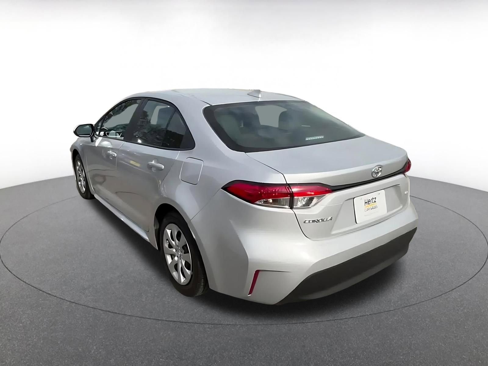 Used 2025 Toyota Corolla LE image 11