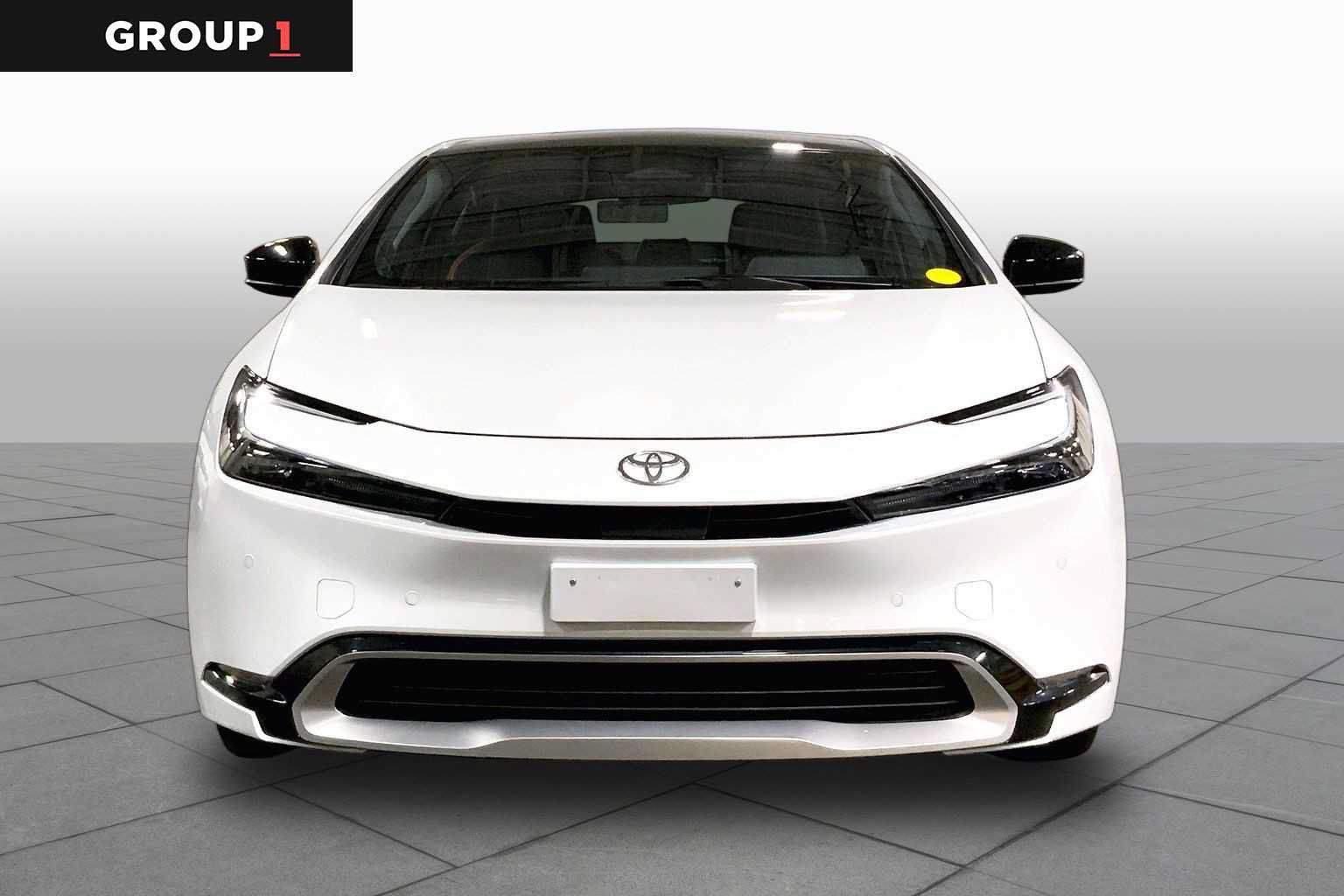 Used 2024 Toyota Prius Prime Premium FWD image 4