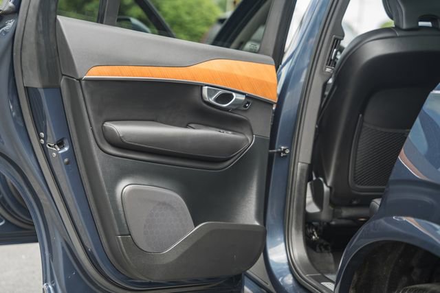 Used 2023 Volvo XC90 B6 Plus w/ Protection Package AWD/4WD image 36