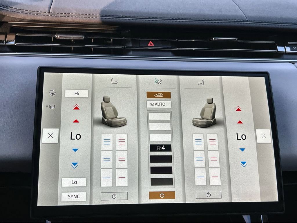 Used 2026 Land Rover Range Rover Sport SE image 26