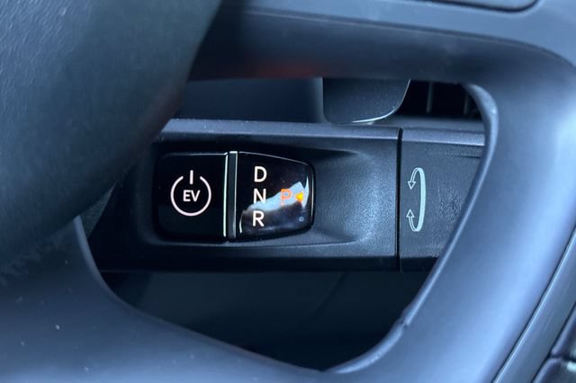 Certified 2024 Kia EV9 Light Long Range RWD image 29