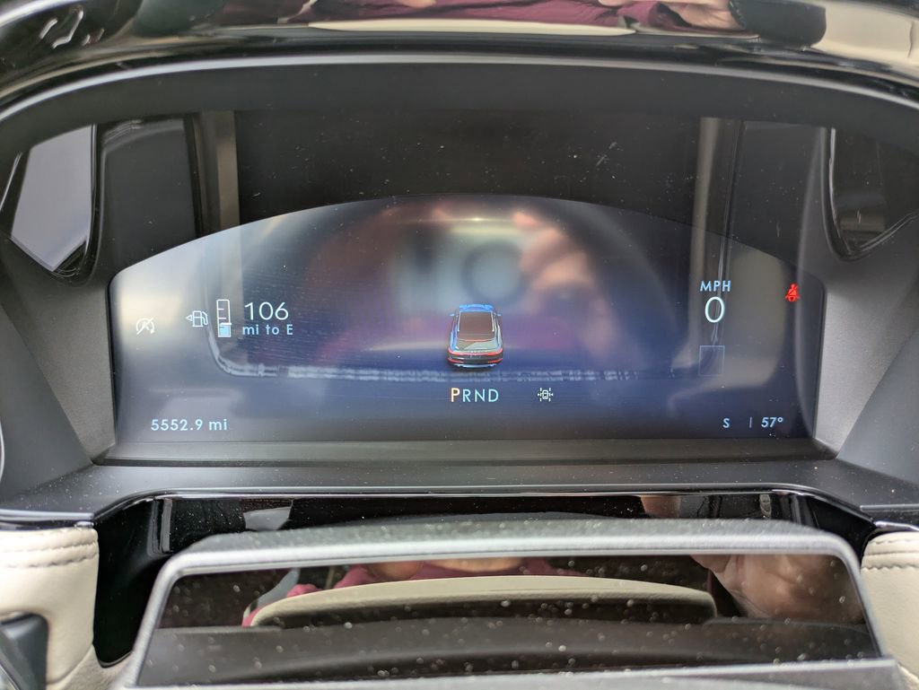 Used 2025 Lincoln Corsair Reserve w/ Equipment Group 202A image 15