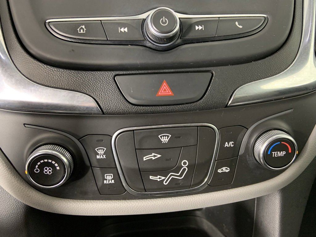 Used 2020 Chevrolet Equinox LS w/ LS Convenience Package image 13