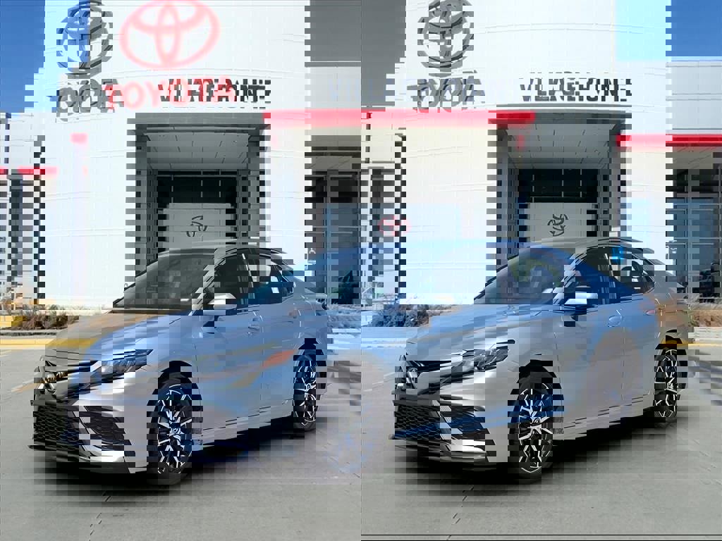 Used 2023 Toyota Camry SE
