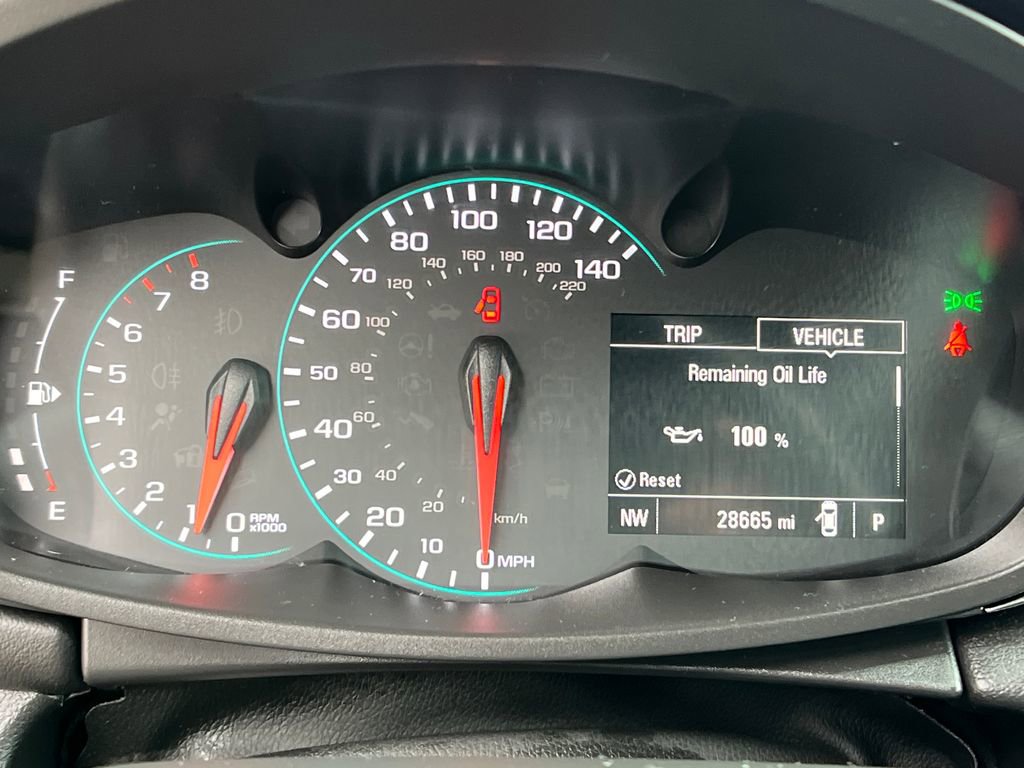 Used 2022 Chevrolet Trax LT w/ LT Convenience Package image 15