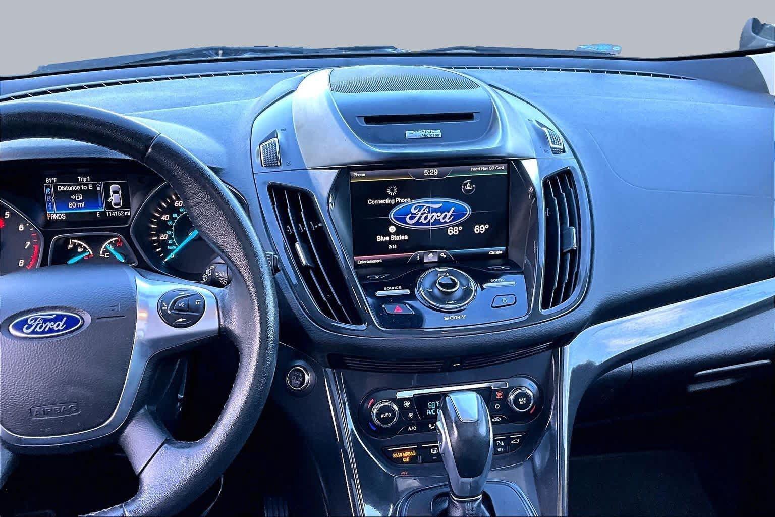 Used 2015 Ford Escape Titanium w/ Equipment Group 301A AWD/4WD image 7