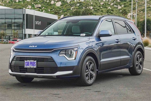 New 2025 Kia Niro EX image 12