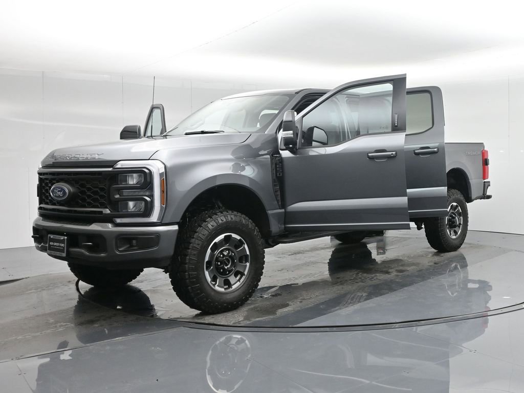 Used 2024 Ford F250 Lariat w/ Tremor Off-Road Package image 36