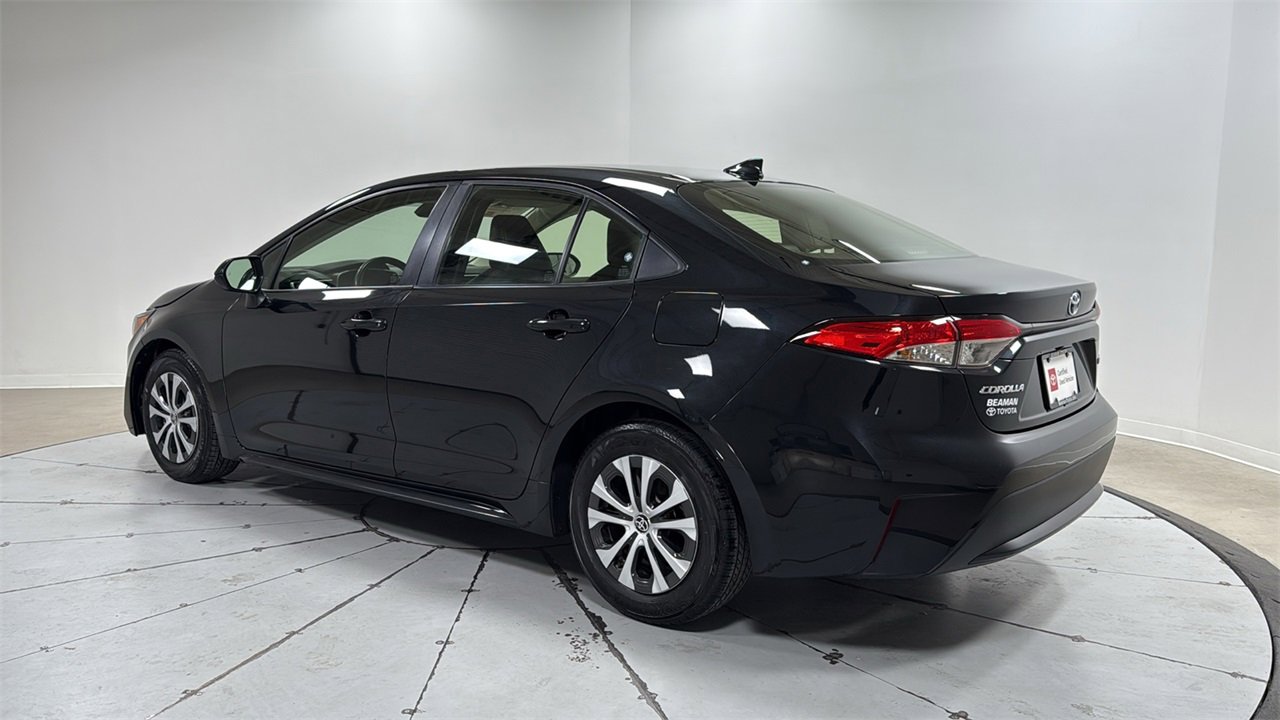 Used 2022 Toyota Corolla LE image 7