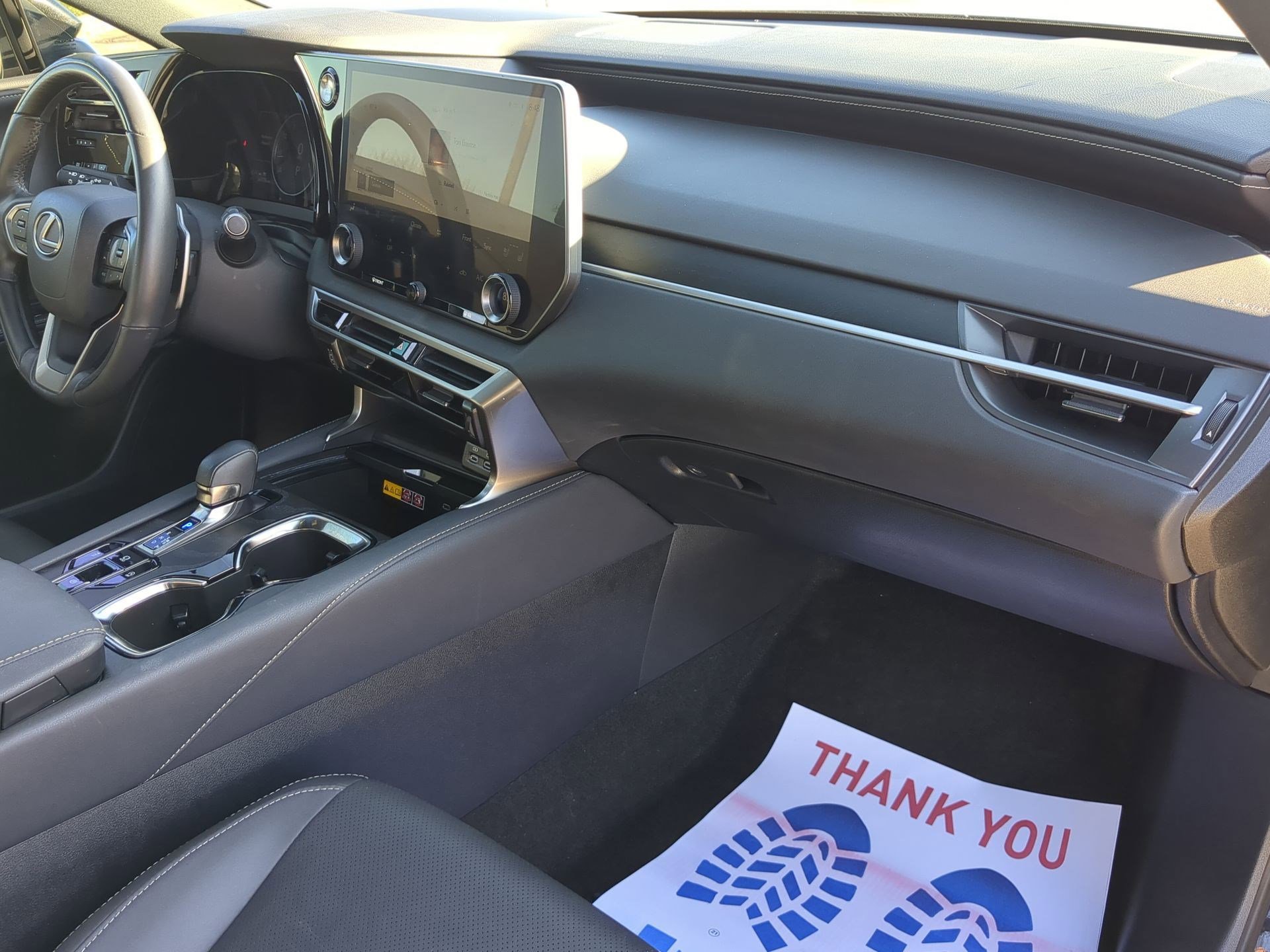 Used 2024 Lexus RX 350 Premium w/ Accessory Package (Z1) image 34