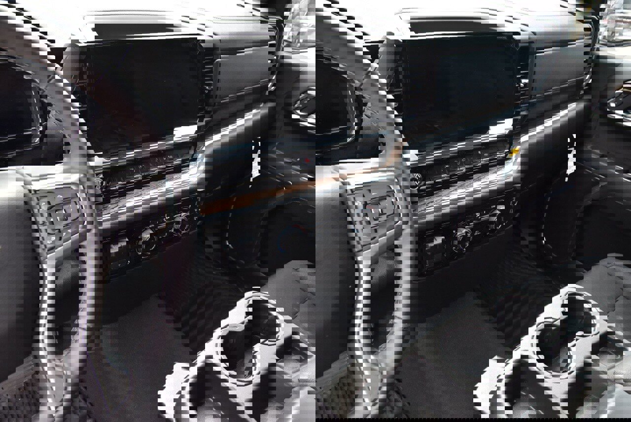 Used 2025 Chevrolet Silverado 1500 LT w/ Texas Edition Plus image 10