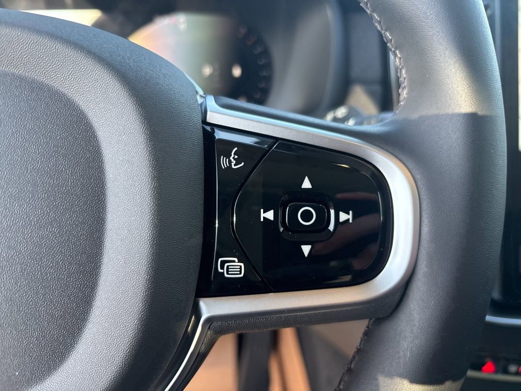 New 2026 Volvo XC90 B6 Ultra w/ Protection Package Premier image 26