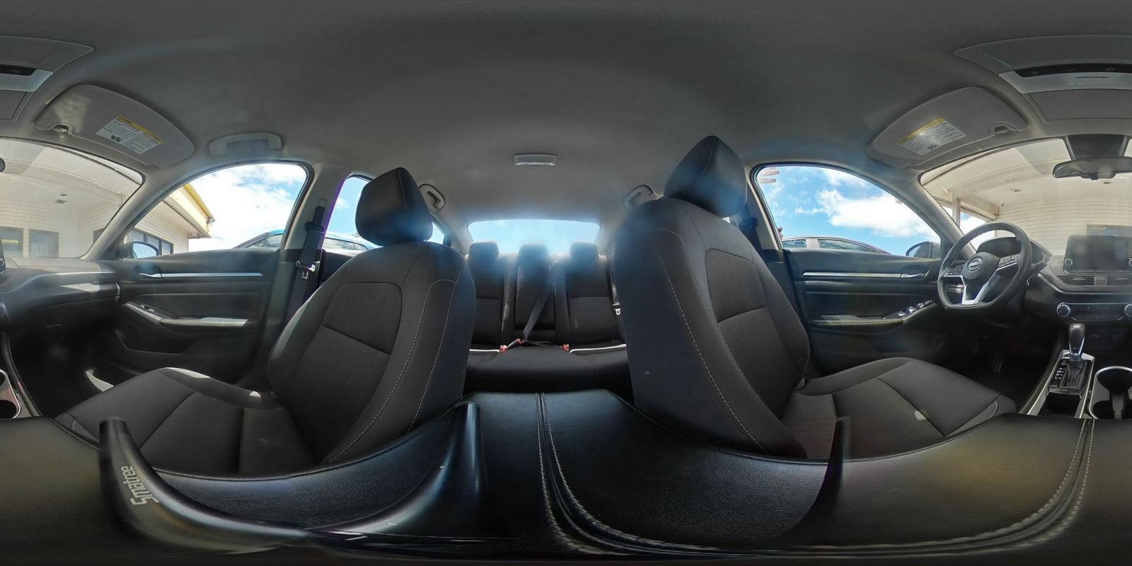 Used 2023 Nissan Altima 2.5 SV FWD image 40