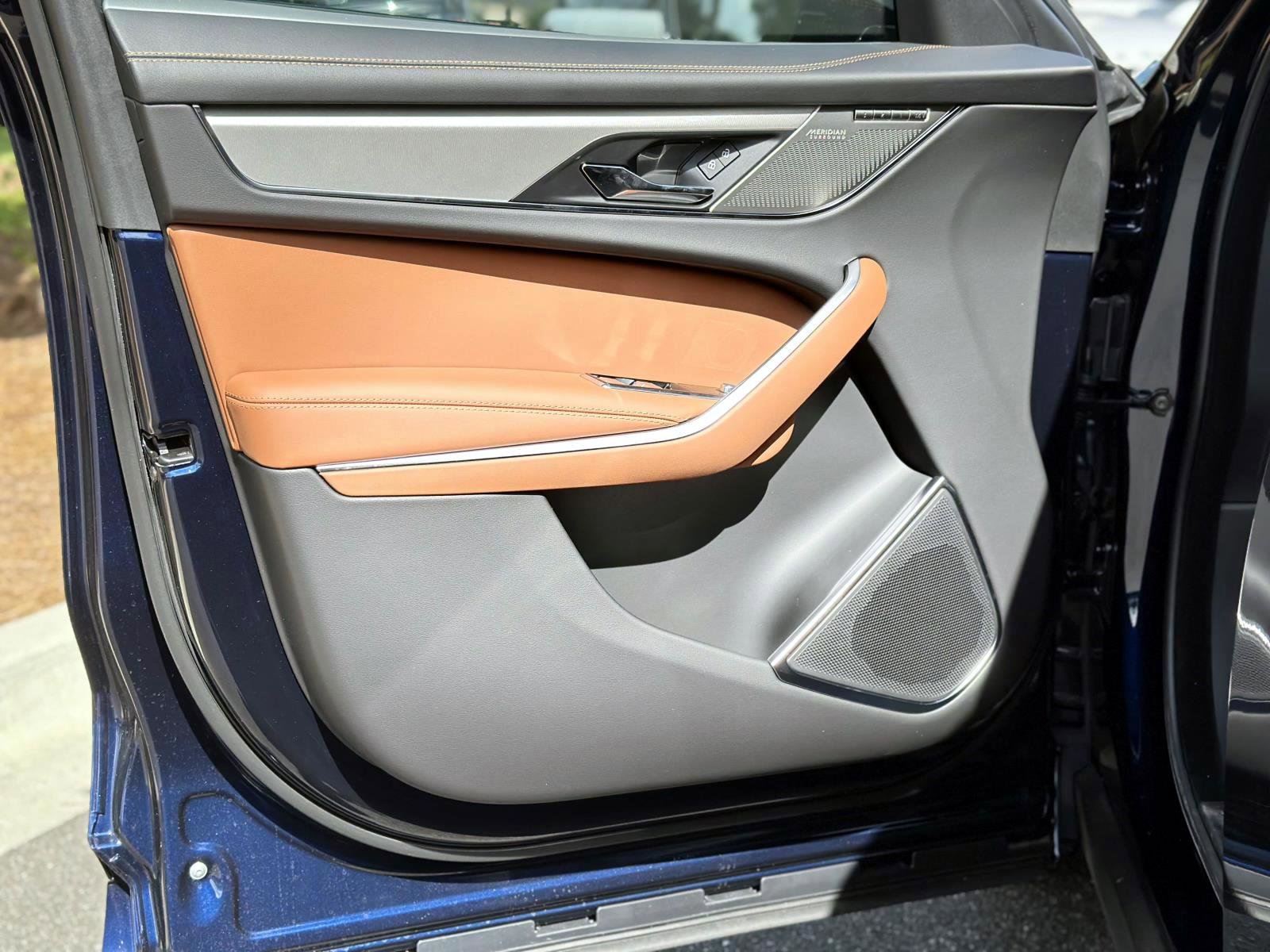 New 2026 Jaguar F-PACE R-Dynamic S image 12
