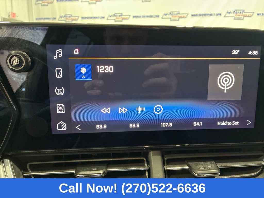 Used 2025 Chevrolet Trax LT image 22