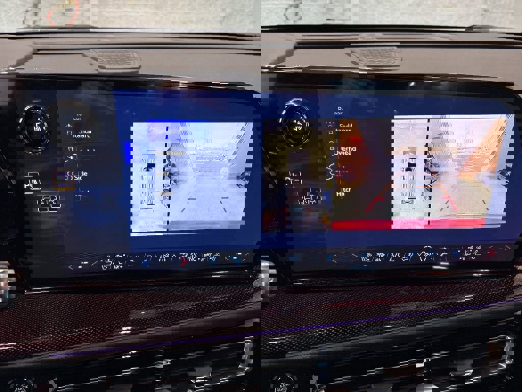 New 2026 Chevrolet Traverse RS w/ LPO, Floor Liner Package image 36