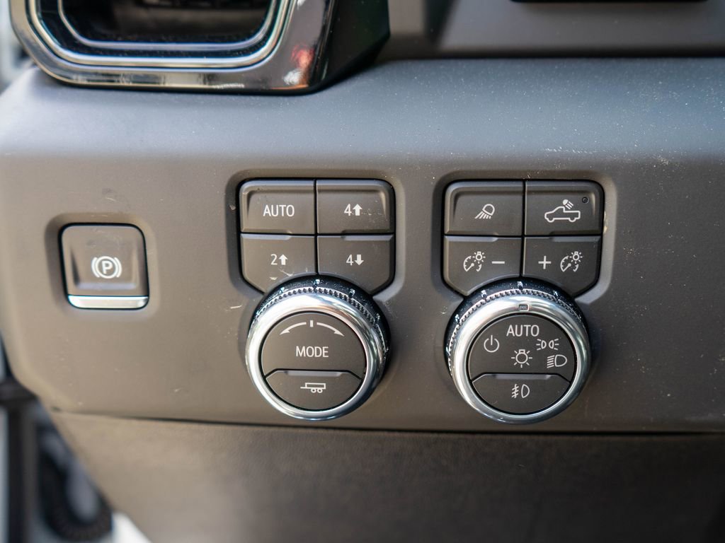 New 2026 GMC Sierra 3500 AT4 w/ AT4 Premium Plus Package AWD/4WD image 20