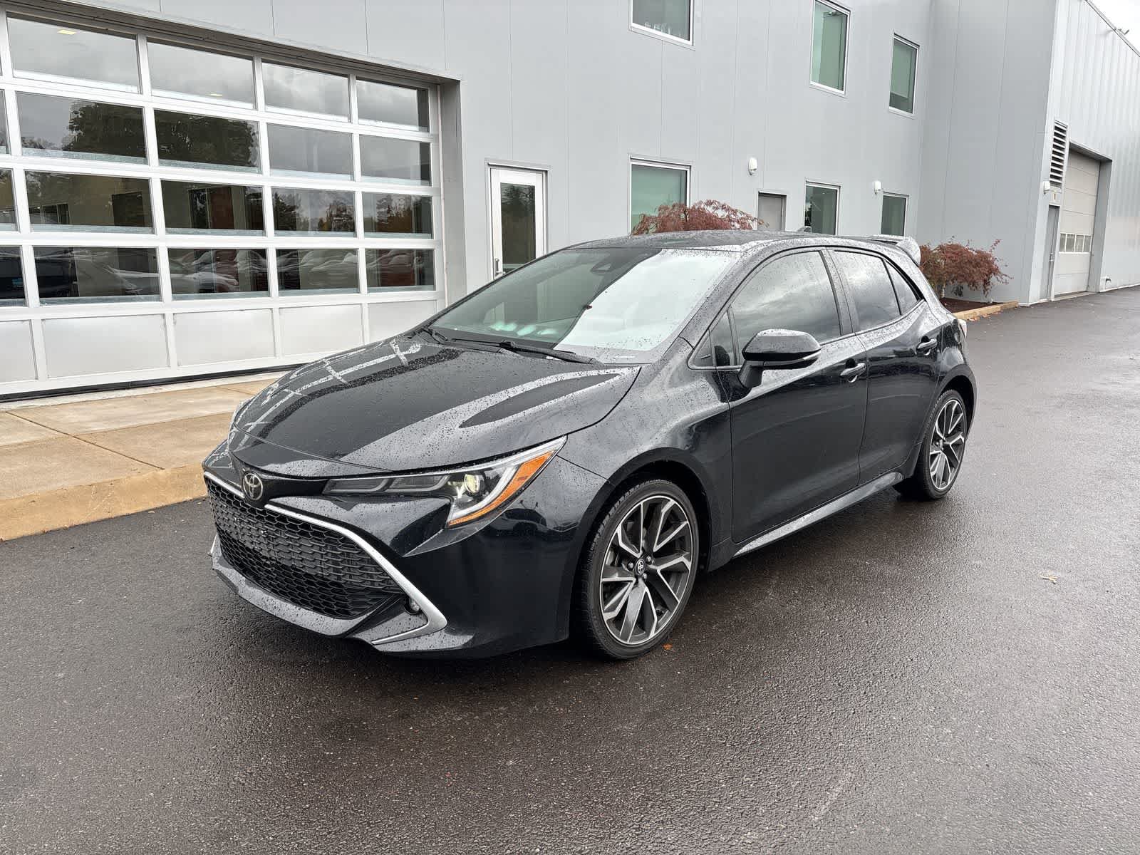 Used 2020 Toyota Corolla XSE FWD video 1