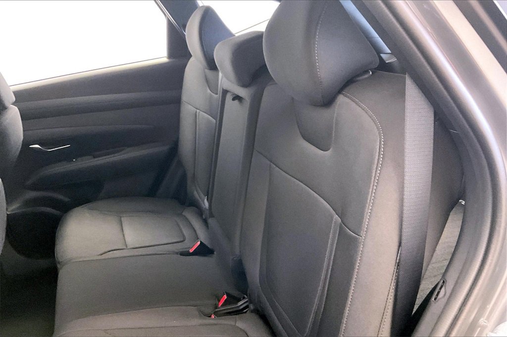 New 2025 Hyundai Tucson SE image 10