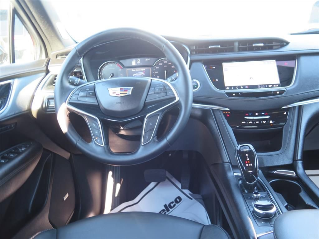 Used 2025 Cadillac XT5 Premium Luxury image 21