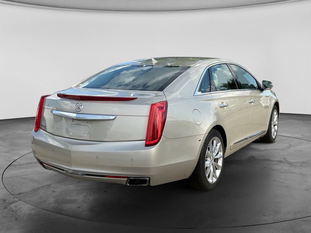 Used 2013 Cadillac XTS Luxury w/ Driver Awareness Package FWD image 10