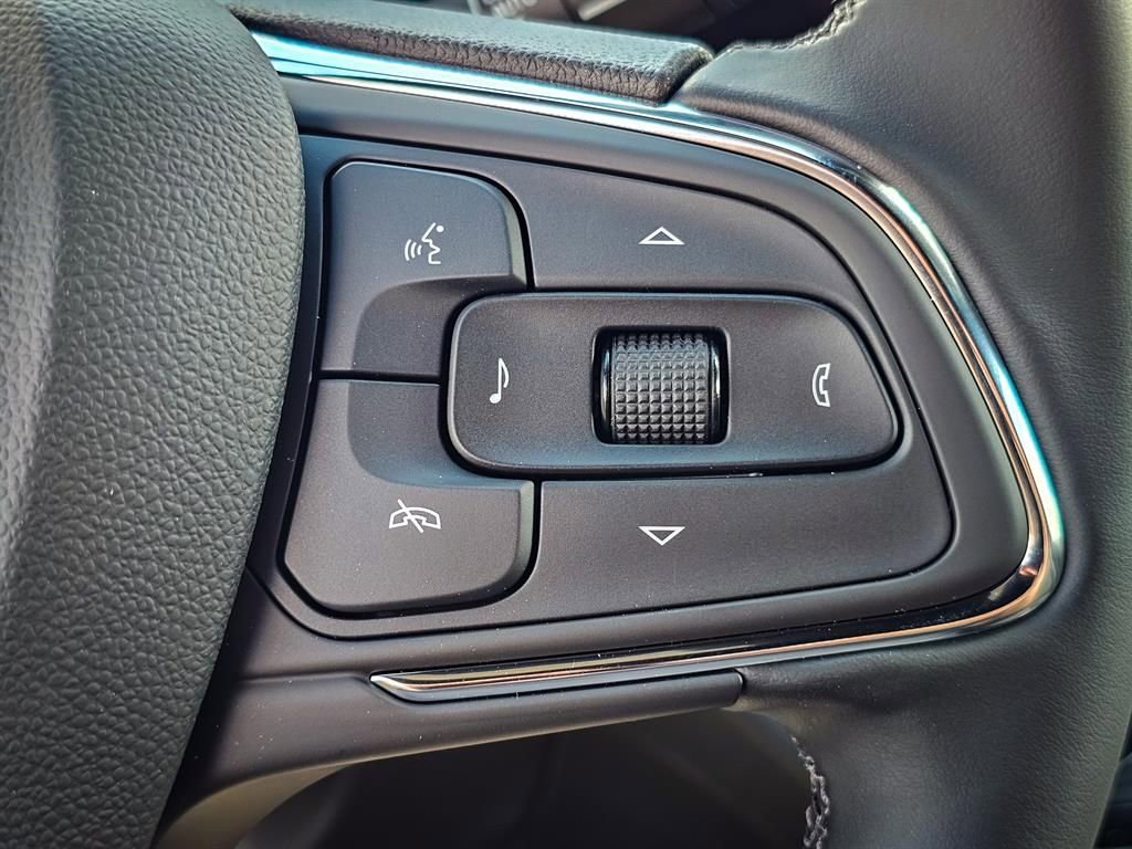 New 2025 Buick Envista Sport Touring w/ Convenience I Package image 21