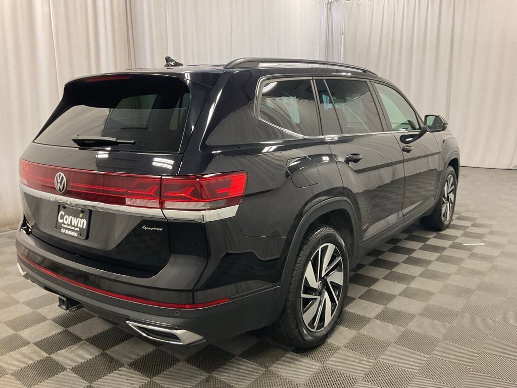 Used 2025 Volkswagen Atlas SE AWD/4WD image 7
