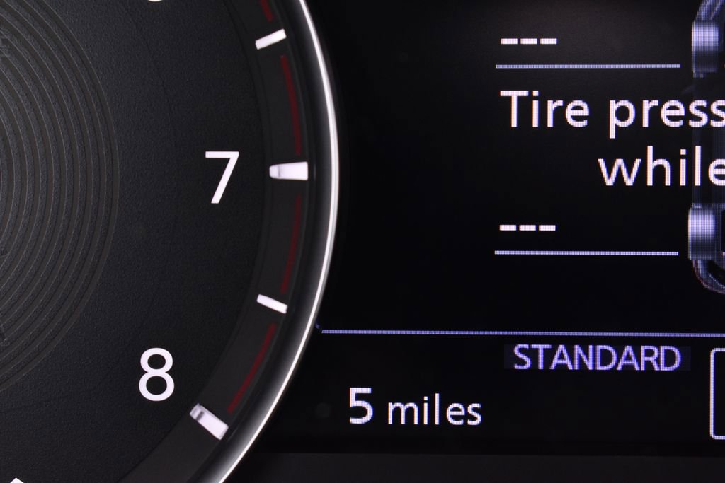 New 2025 INFINITI QX50 Luxe image 23