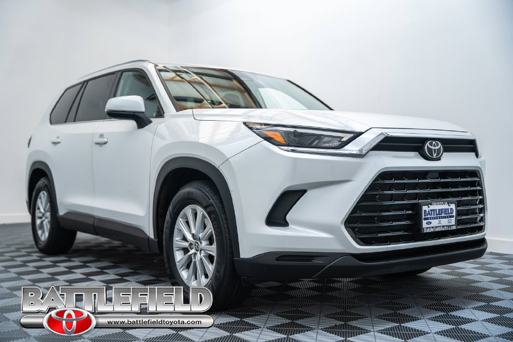 Certified 2025 Toyota Grand Highlander AWD image 1