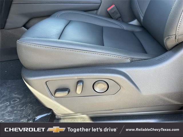 New 2026 Chevrolet Suburban Z71 image 25