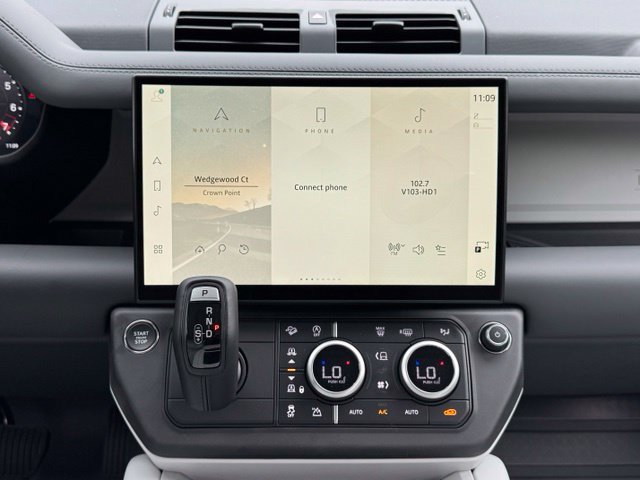 New 2026 Land Rover Defender 110 X-Dynamic SE AWD/4WD image 26