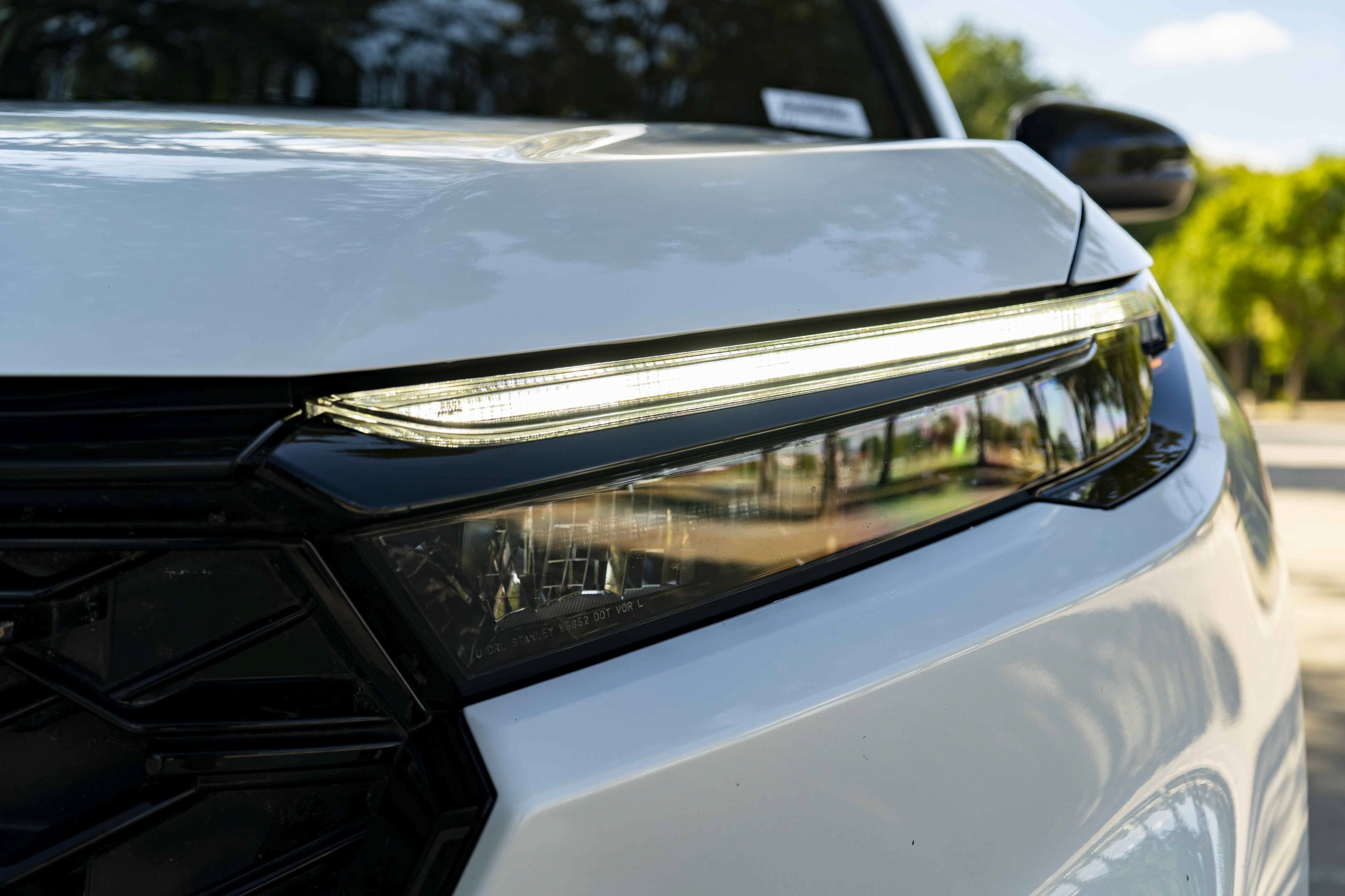 Used 2024 Honda CR-V Sport Touring image 11