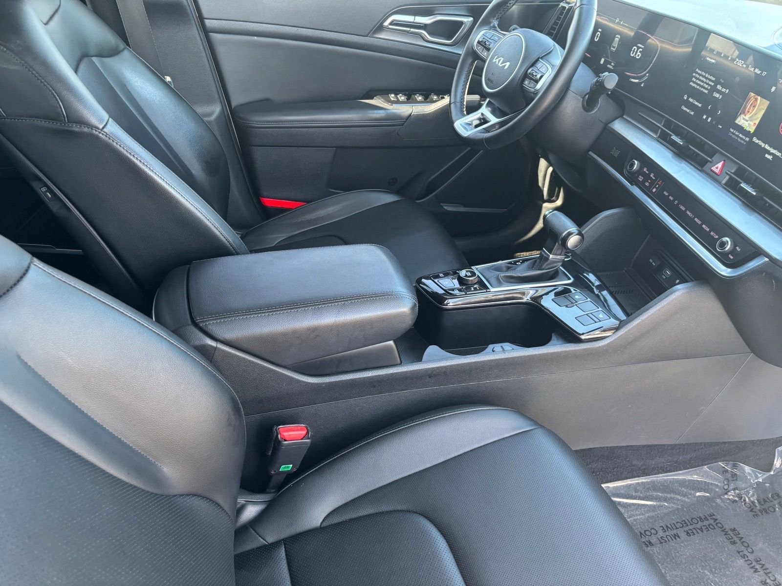 Used 2023 Kia Sportage EX image 13