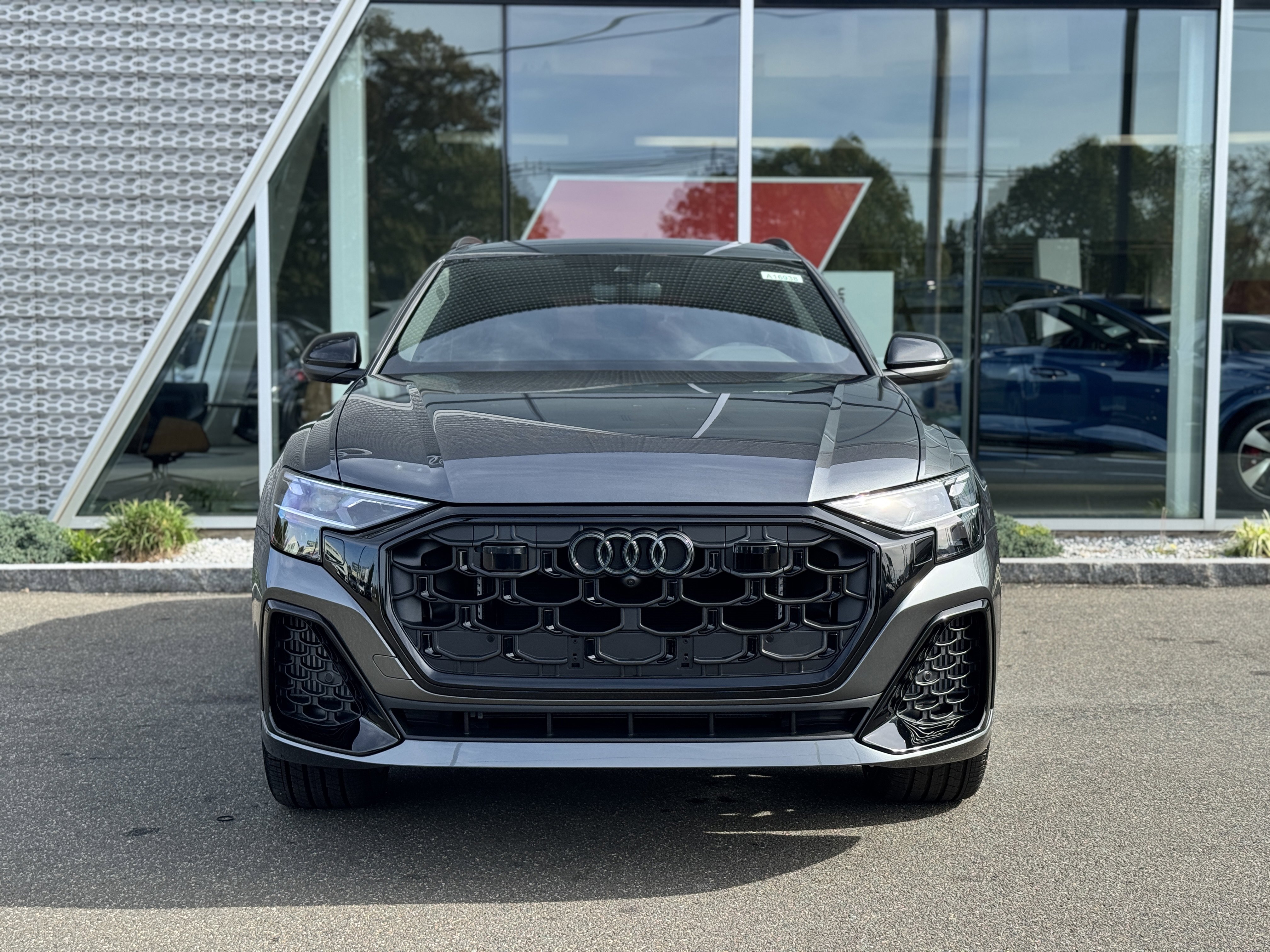 New 2026 Audi SQ8 Premium Plus image 6