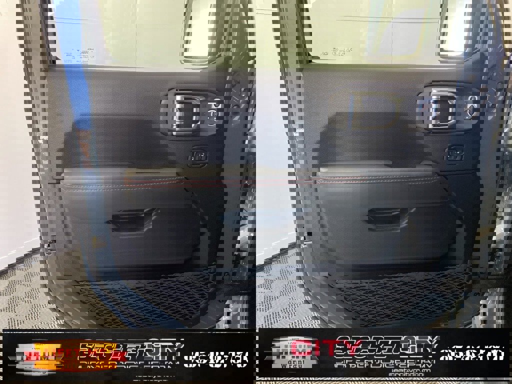 New 2026 Jeep Wrangler Unlimited Rubicon 392 image 12