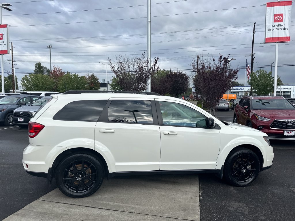 Used 2019 Dodge Journey SE w/ Premium Group AWD/4WD image 6