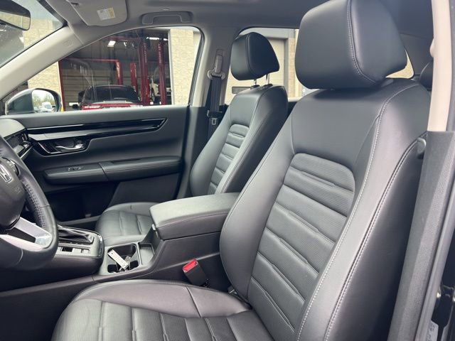 Used 2025 Honda CR-V EX-L image 3