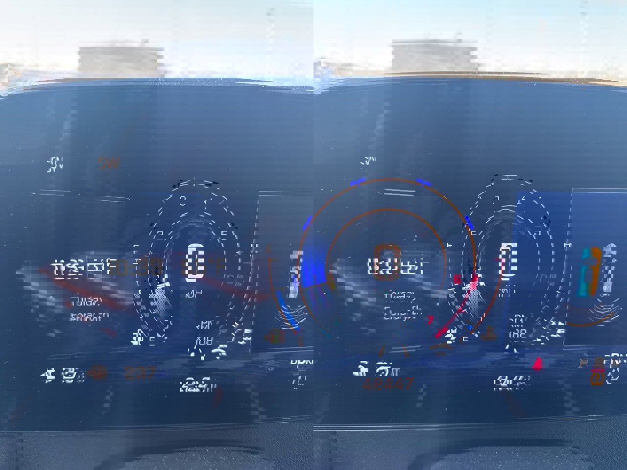 Used 2025 Chevrolet Traverse LT image 43