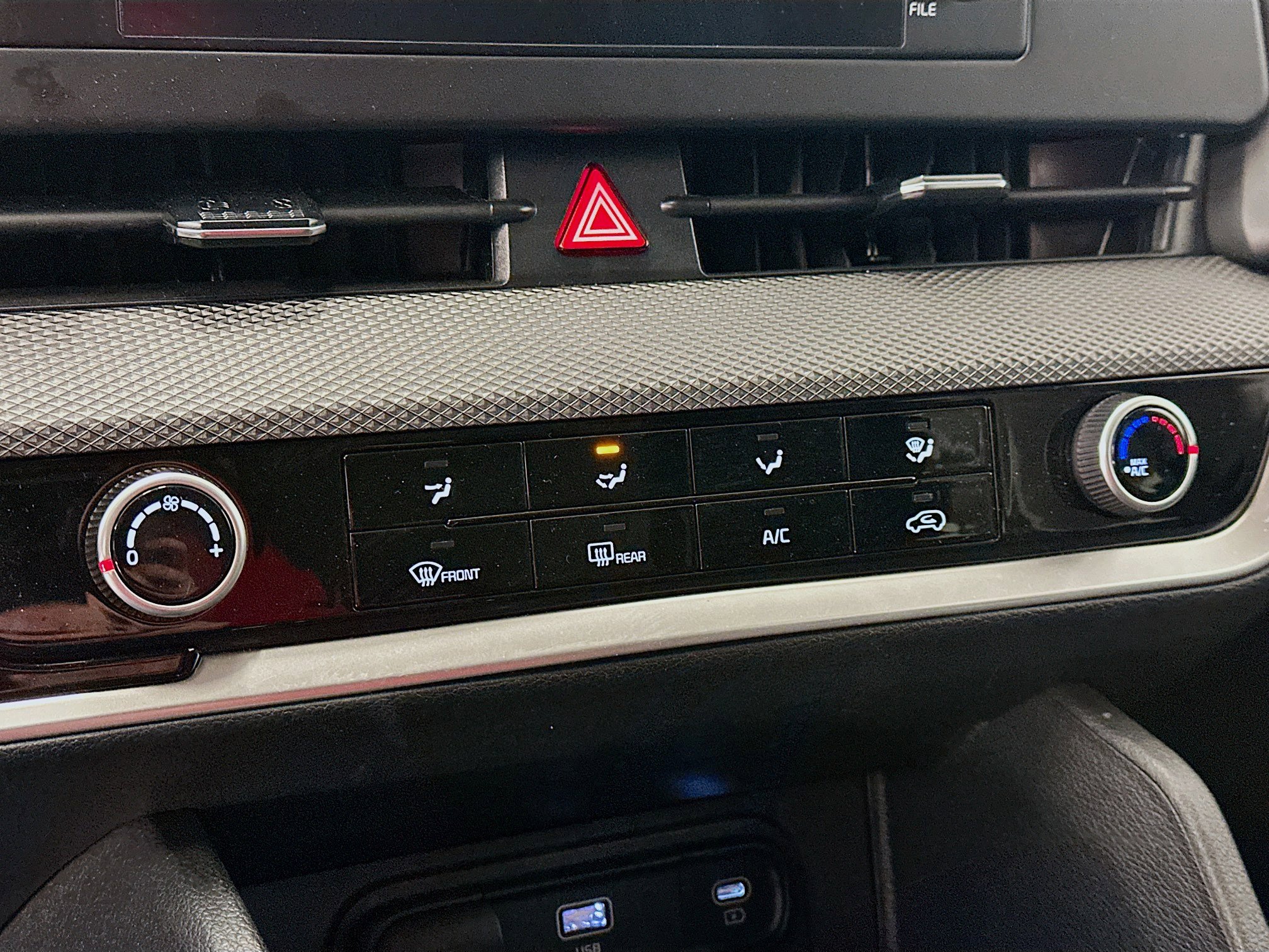 Used 2025 Kia Sportage LX image 23