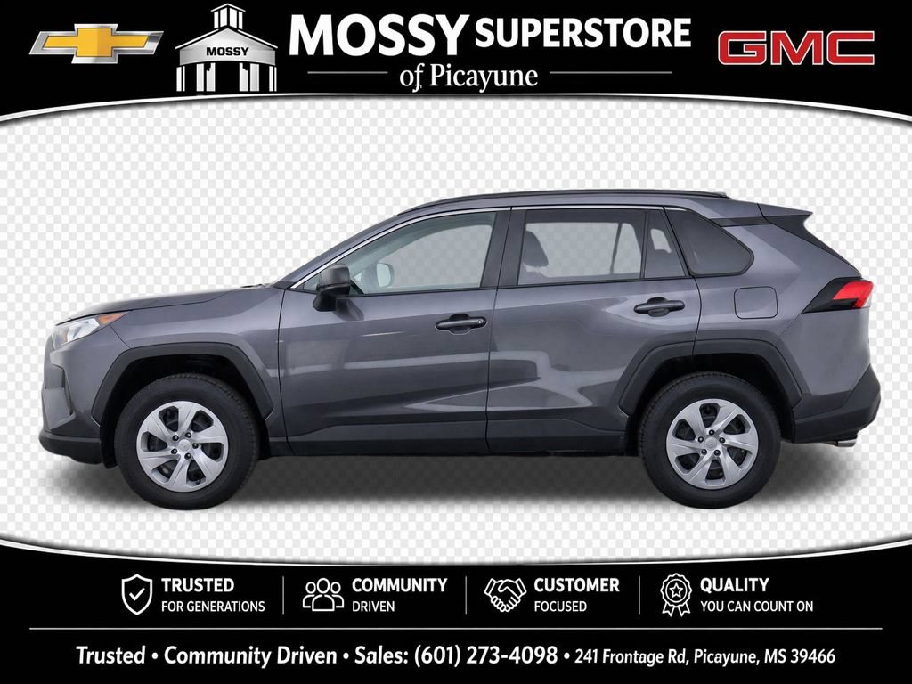 Used 2021 Toyota RAV4 LE FWD image 7